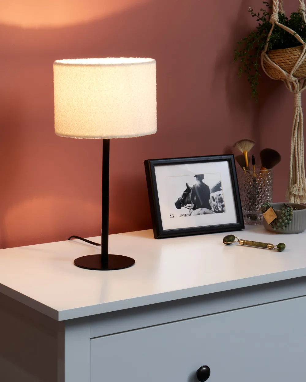 Tischlampe VINAZCO Bouclé Weiß
