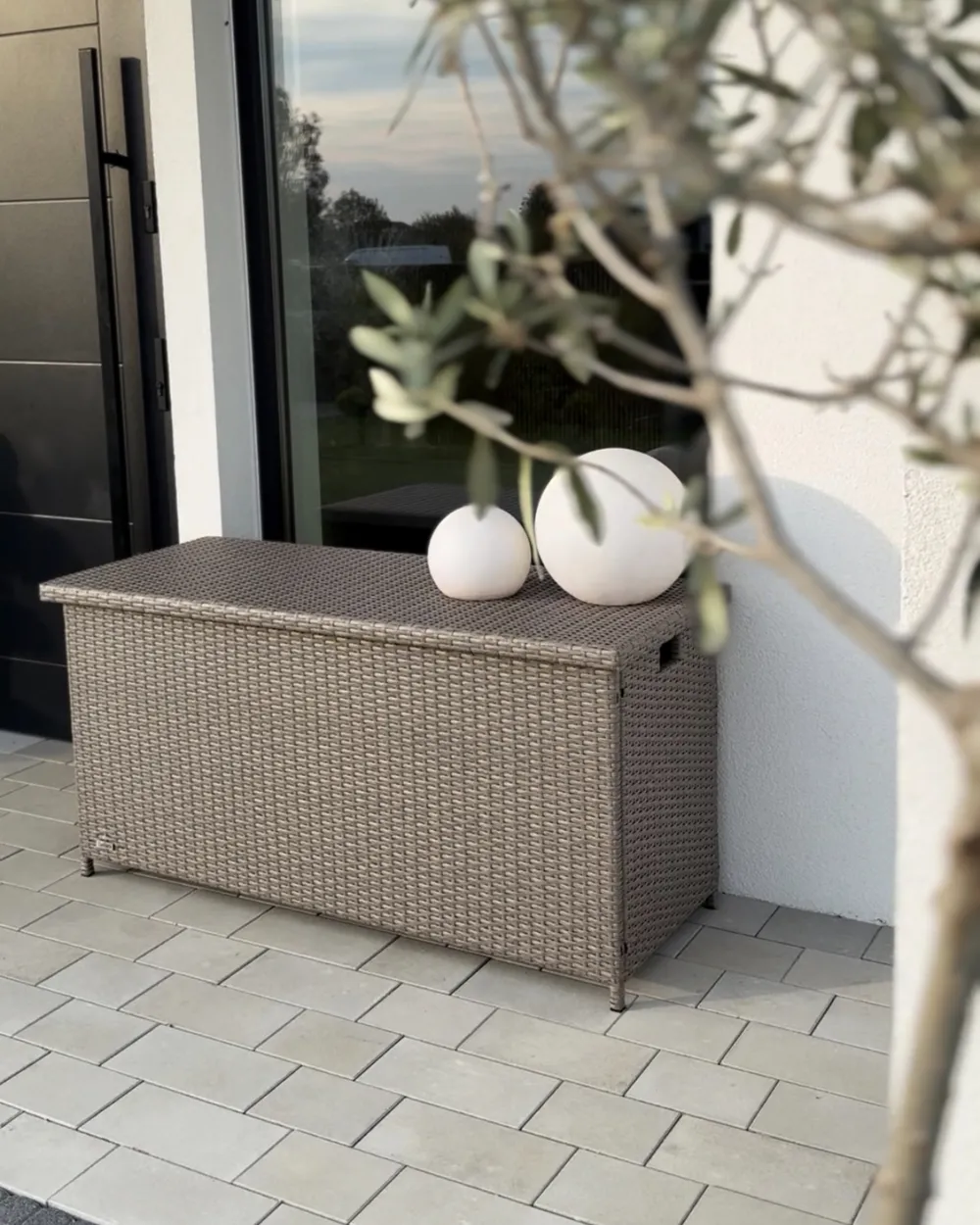 Aufbewahrungsbox MODENA 126 cm 46 cm Polyrattan Taupe_1018243