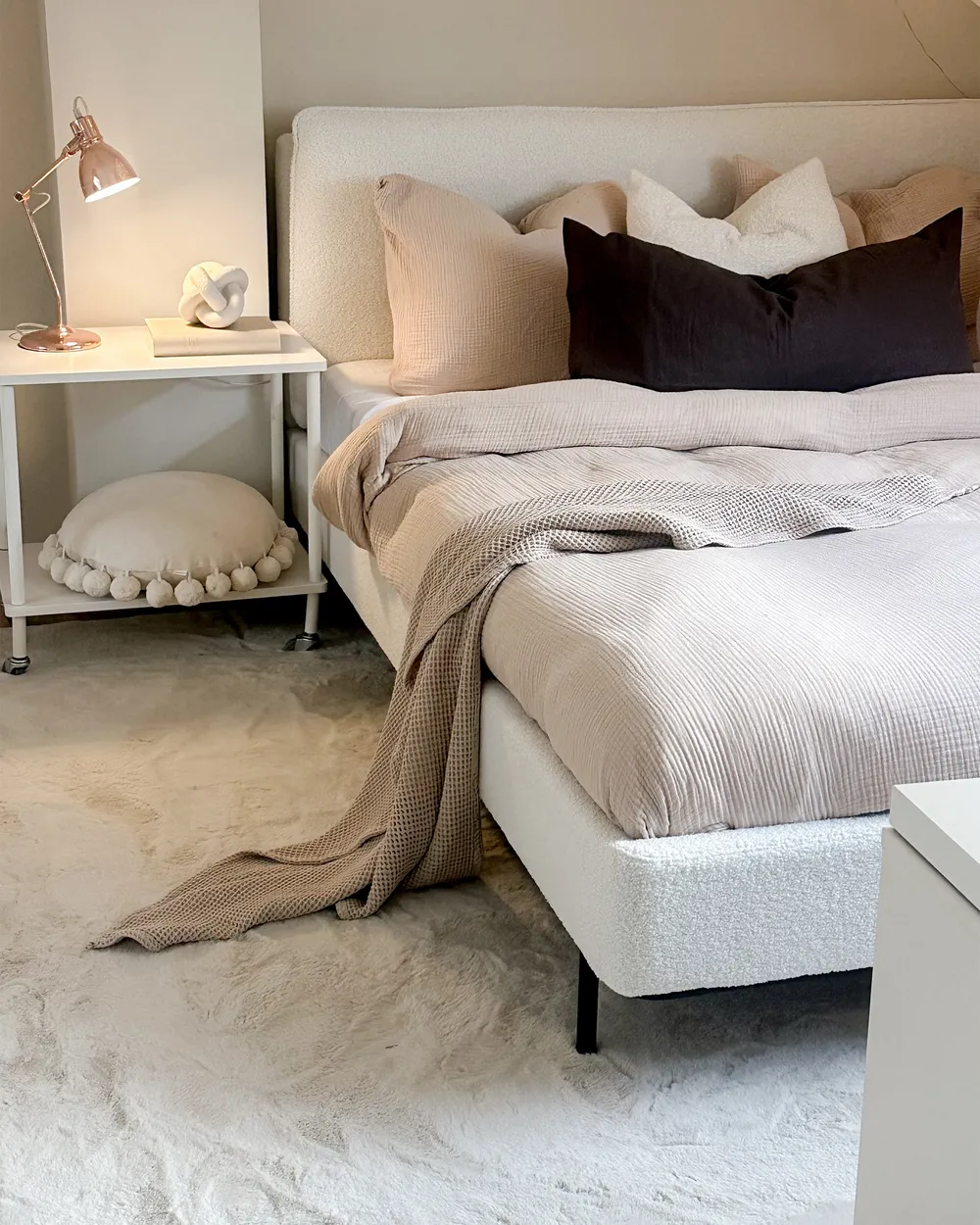 Bett mit Lattenrost Bouclé CORIO 160 x 200 cm Cremeweiß_978658