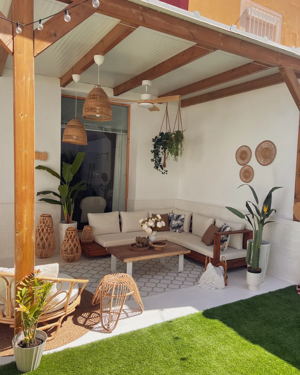 Garten Ecksofa 5-Sitzer MARETTIMO zertifiziertes Akazienholz Cremeweiß linksseitig_940162