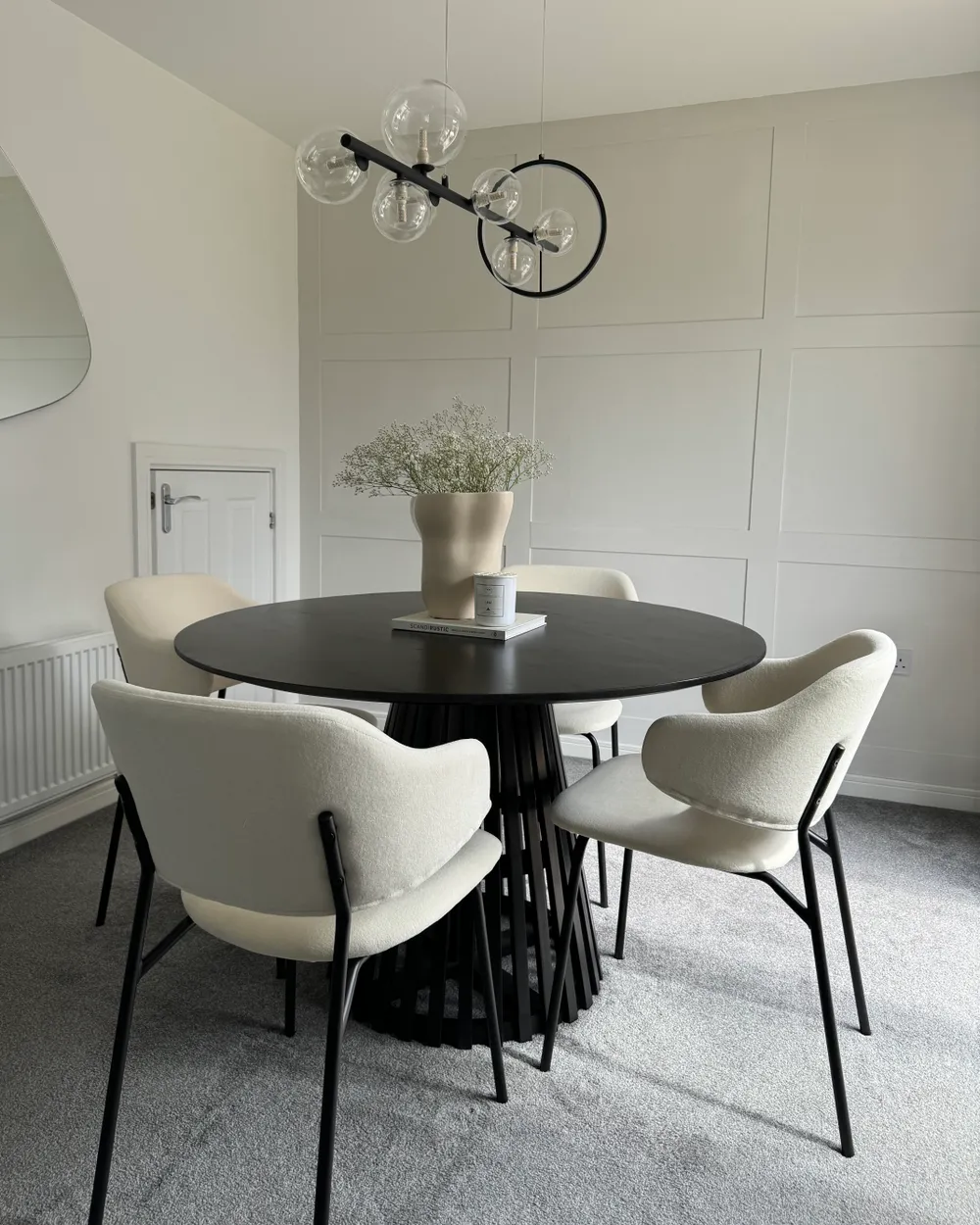 Esstisch MESILLA Schwarz 120 cm 120 cm Akazienholz