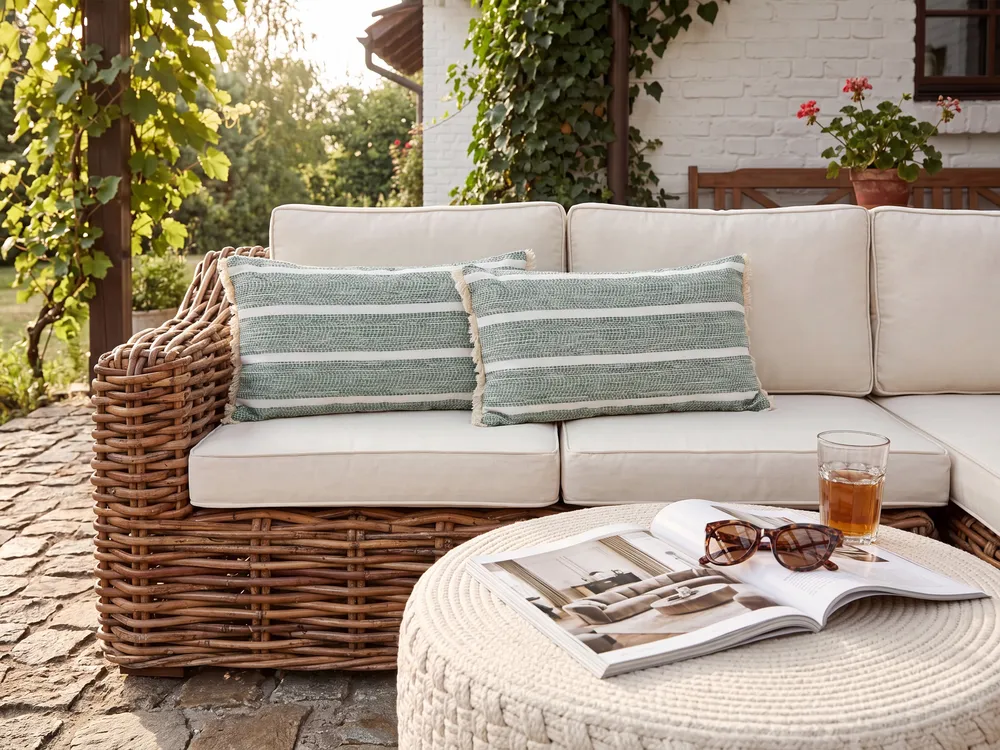 Gartenkissen 2er Set ALPINIA Streifenmuster 30 x 50 cm Olivgrün