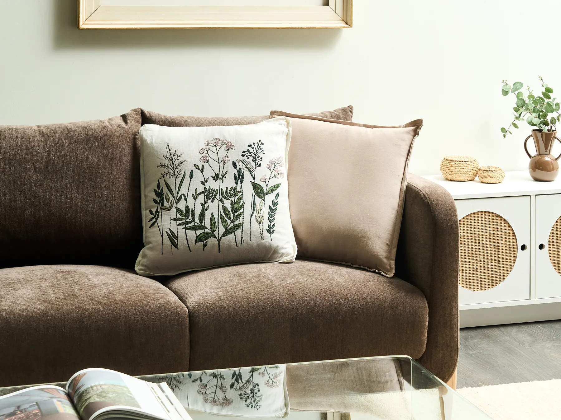 Dekokissen 2er Set FERNA 45 x 45 cm Baumwolle Weiß / Beige Blumenmuster_1041021