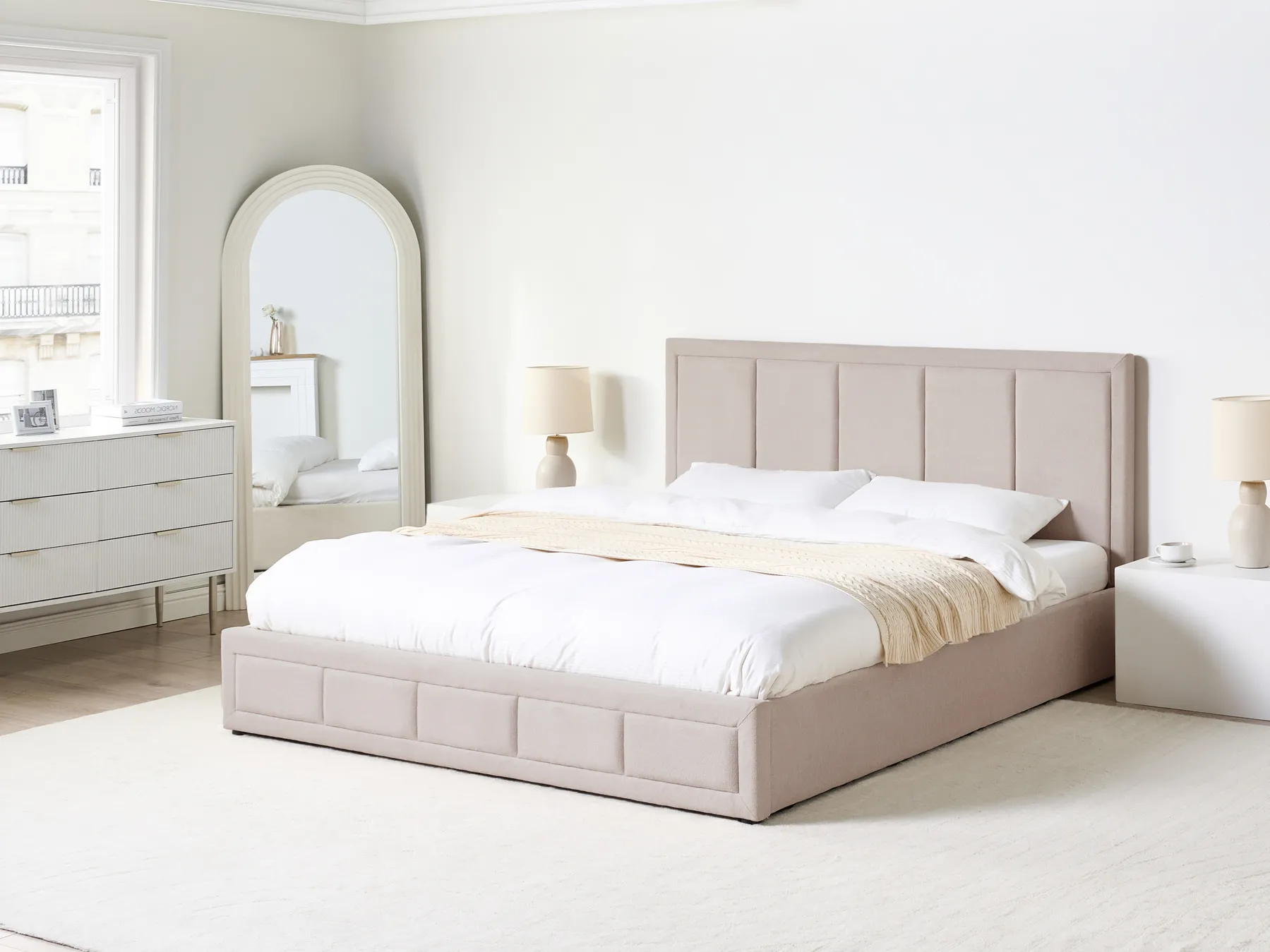 Bett mit Stauraum QUIBERON Stoff Beige 180 x 200 cm_1023394