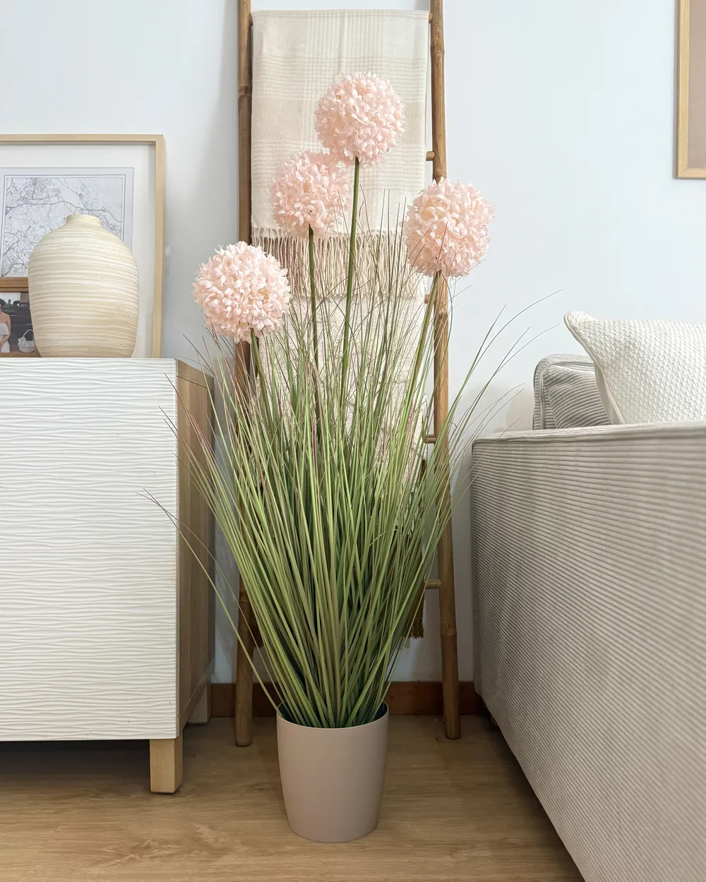 Kunstpflanze SNOWBALL BUSH 120 cm Rosa - Beliani.de