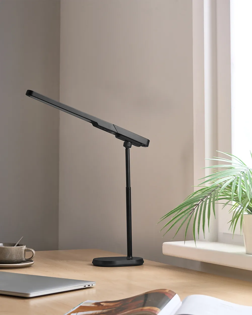 LED Schreibtischlampe TUCANA mit Dimmer Schwarz