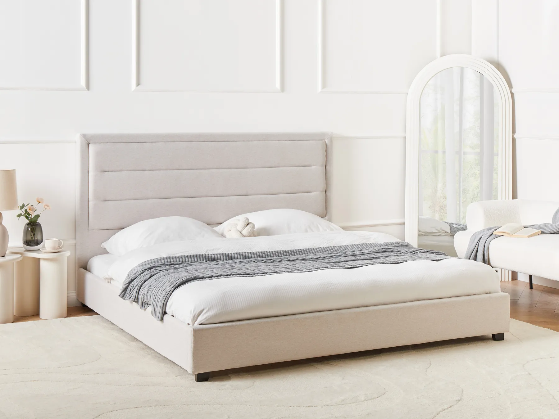 Bett mit Lattenrost Stoff ROUEN 180 x 200 cm Hellbeige_1004683