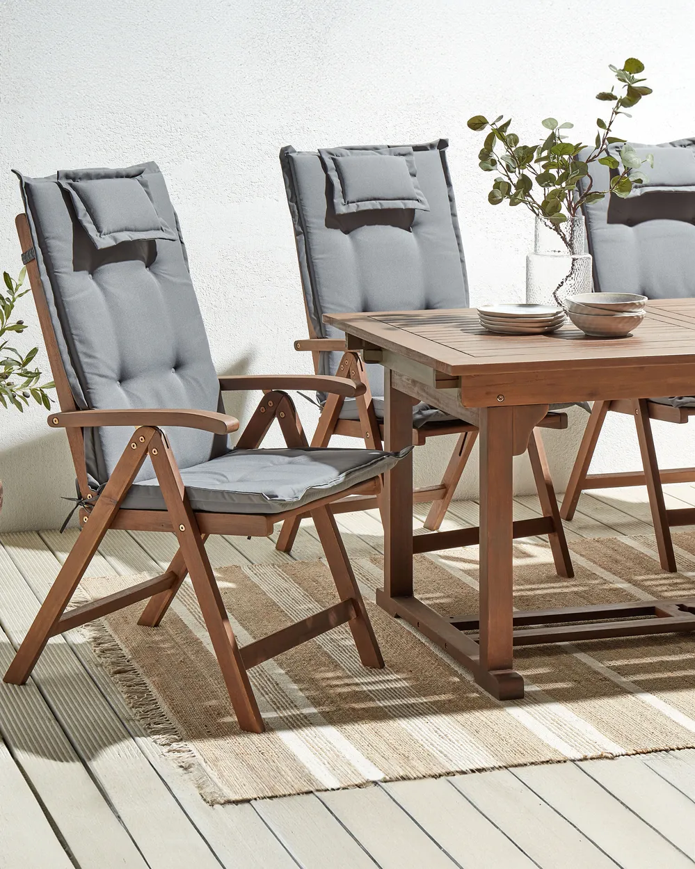 Set mit 6 Stühlen und Sitzkissen AMANTEA Akazienholz Grau