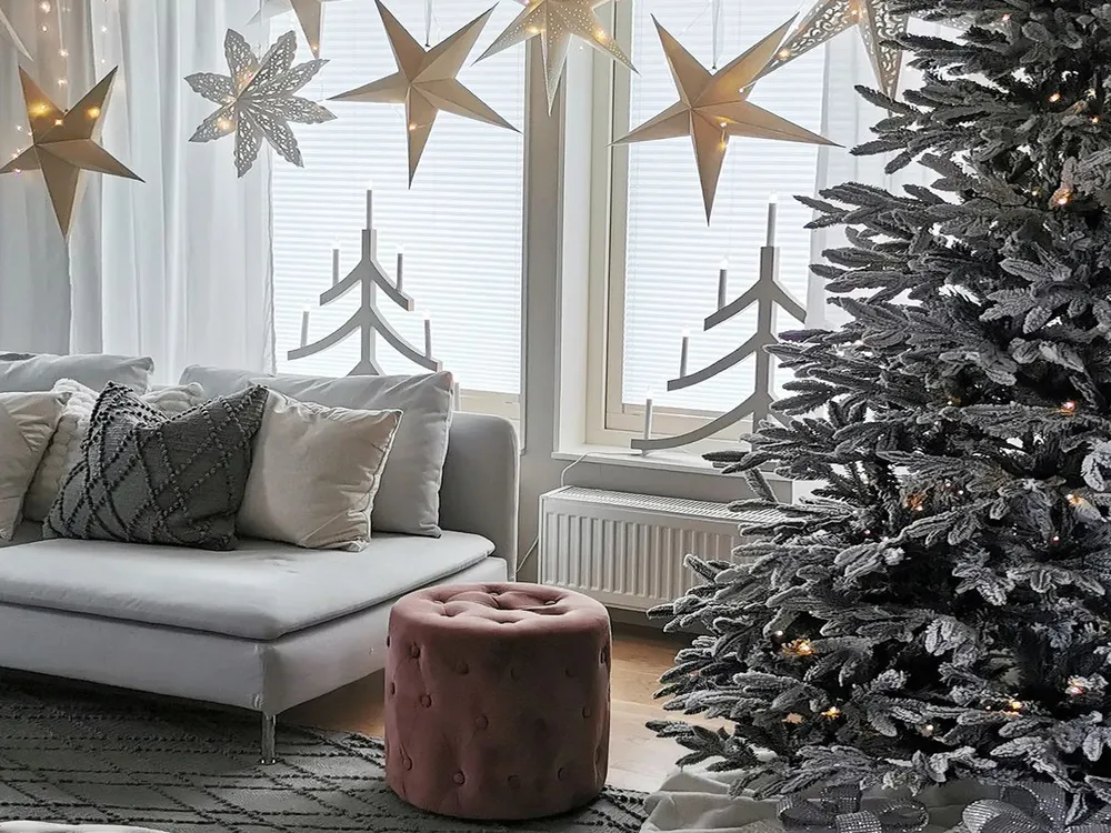 Artificial Snowy Christmas Tree BASSIE 210 cm White_837645