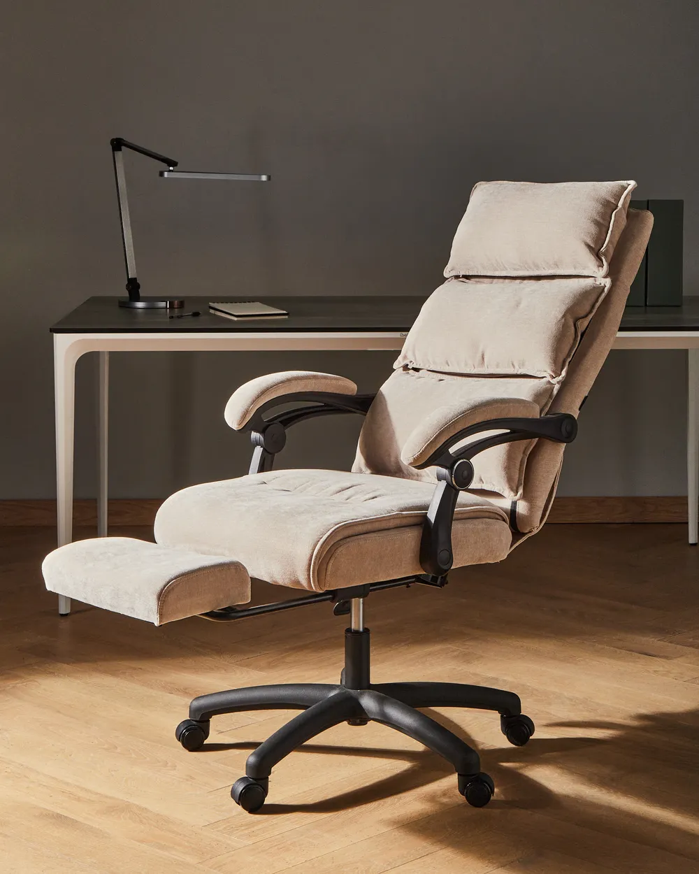 Executive Chair with Footrest EATON Chenille Beige_1009772