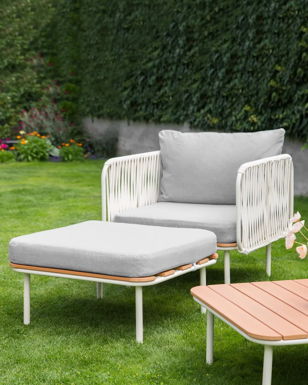 Garten Ottomane SENISE Metall Grau_933951