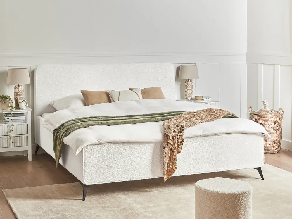 Bett mit Lattenrost Bouclé VALOGNES 180 x 200 cm Cremeweiß