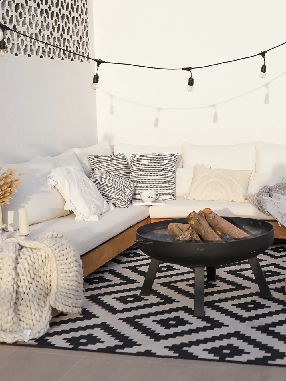 Garten Ecksofa 5-Sitzer MARETTIMO zertifiziertes Akazienholz Cremeweiß rechtsseitig_857576