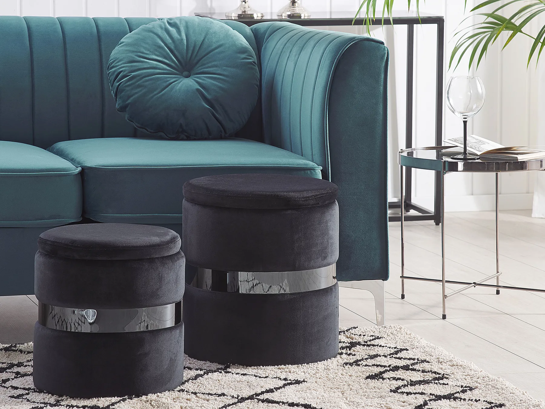 Set of 2 Storage Pouffes DORIS Velvet Black_779582