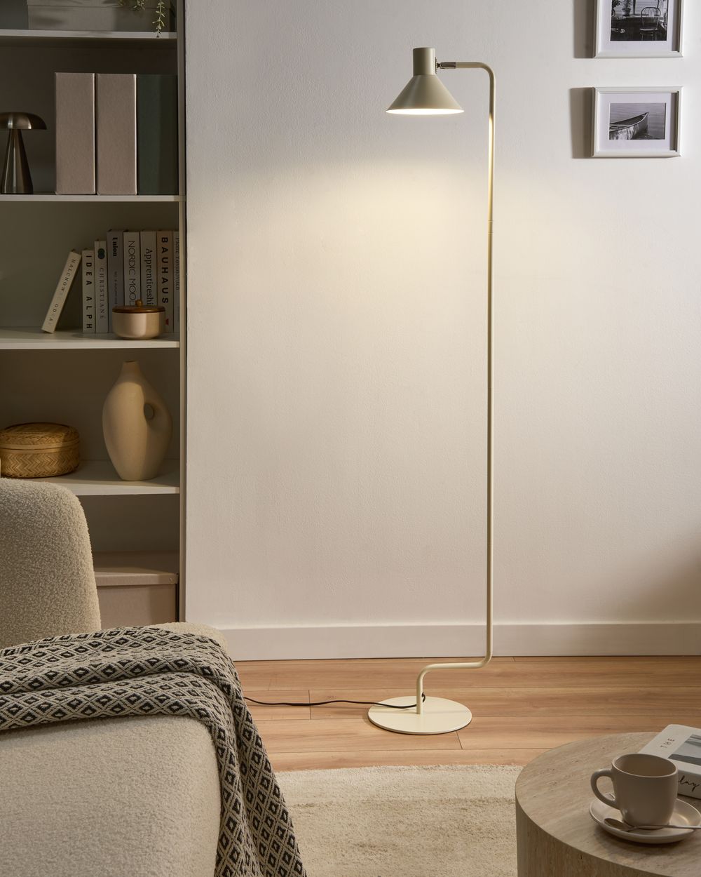 Stehlampe RIMAVA Metall Cremeweiß
