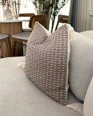 Dekokissen 2er Set HAKONE 42 x 42 cm Taupe Geometrisches Muster_1024041