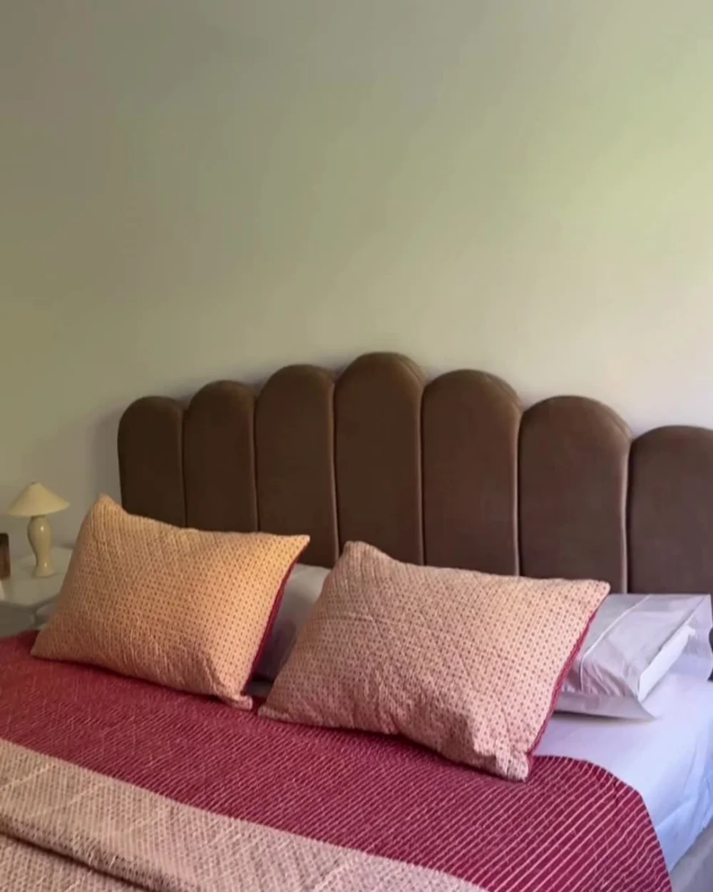 Bed Velvet SAUVIAN 160 x 200 cm (EU King Size) Taupe_1154753