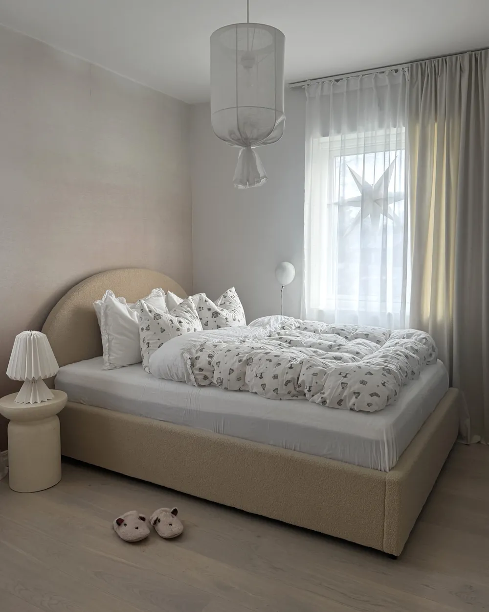 Bett mit Stauraum VAUCLUSE Bouclé Beige 140 x 200 cm_1039222