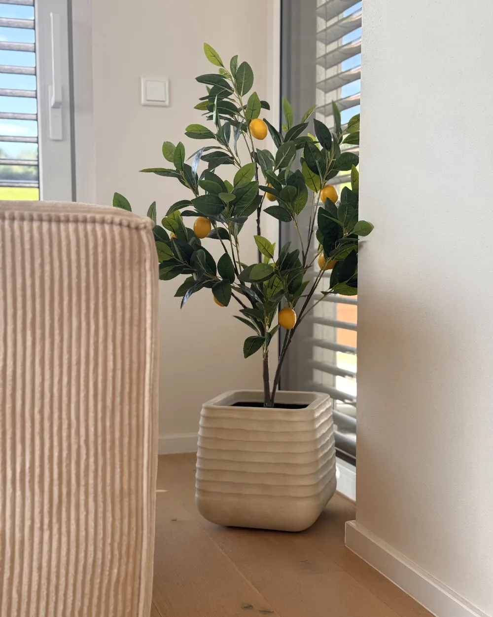Artificial Plant LEMON TREE 105 cm Green - Beliani.ch