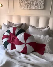 Set of 2 Decorative Cushions TWIRL TREATS 55 x 55 cm 40 x 40 cm Velvet Multicolour Christmas Motif_1039614