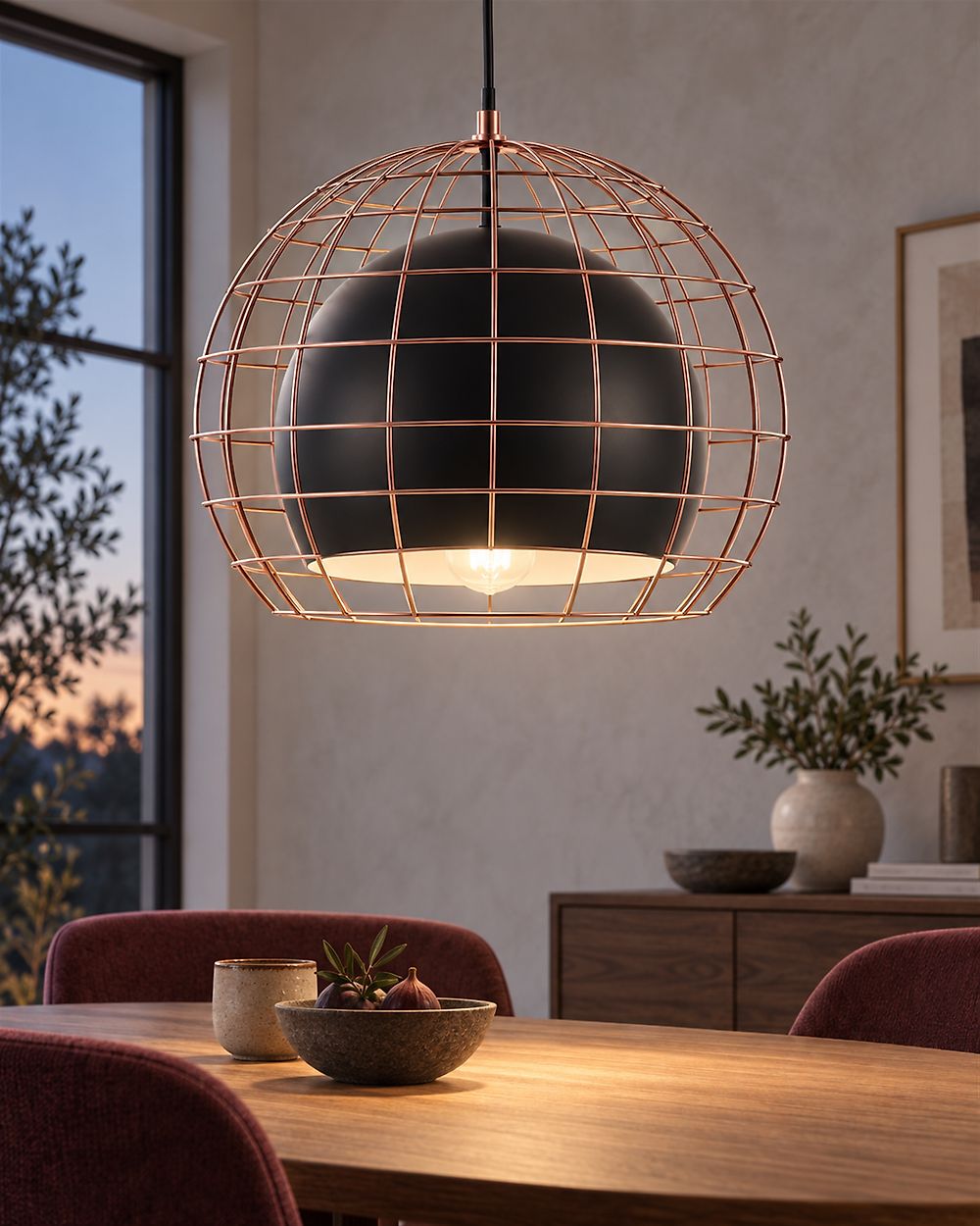 Oslonjena lampa LIRI Metal Crni