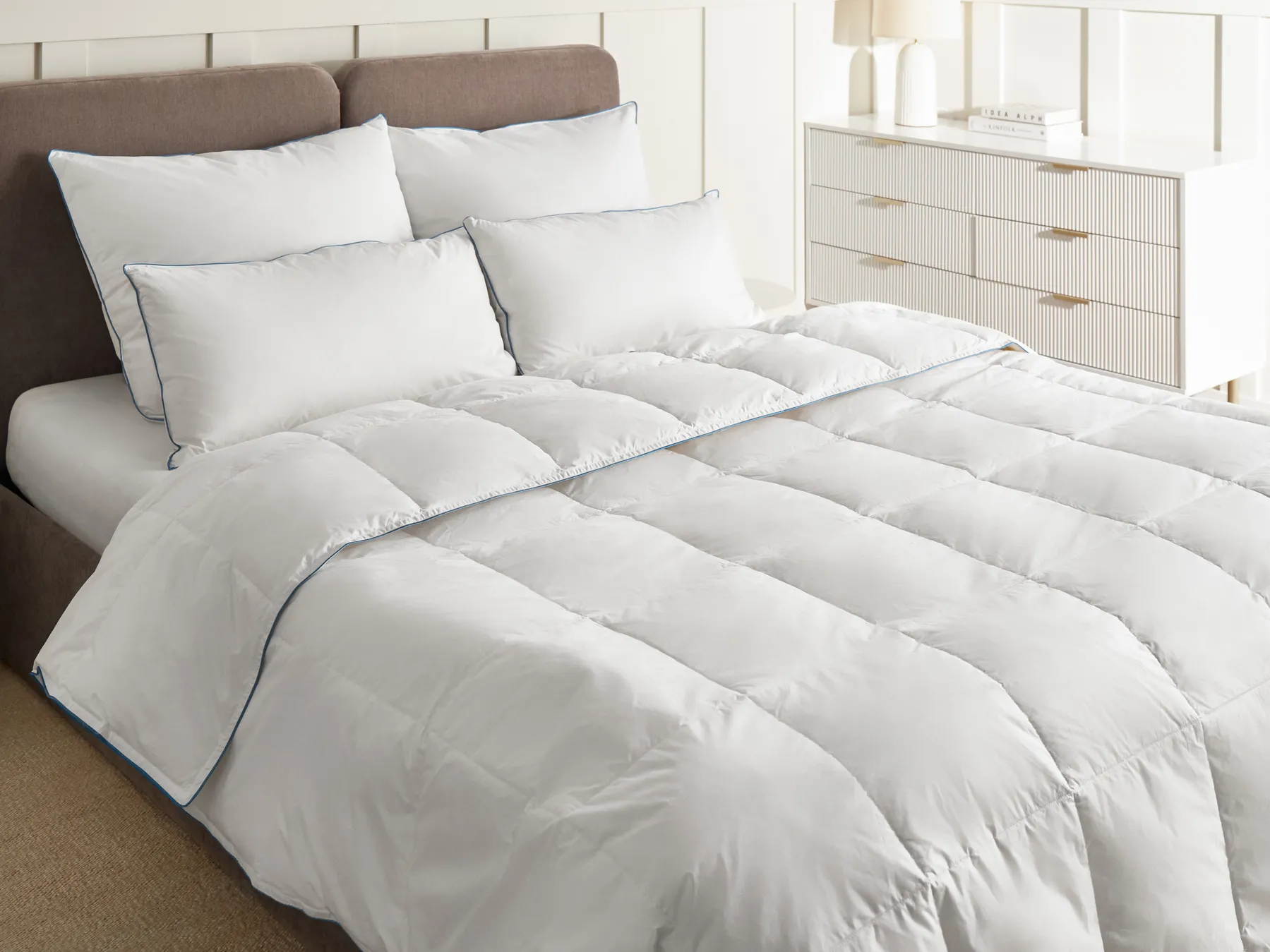 Bettdecke Entenfedern und Daunen Leicht Warm CERVINO 220 x 240 cm_1023452