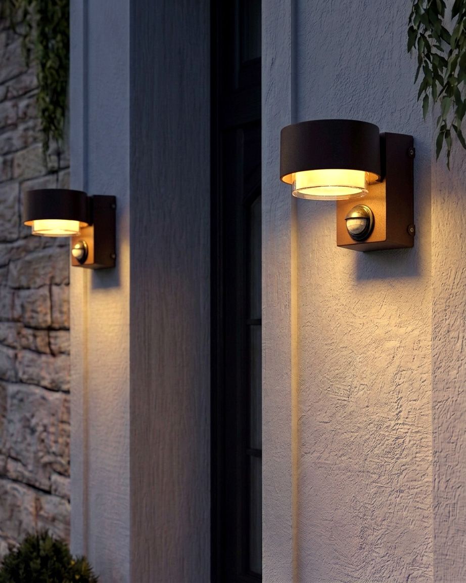 Set of 2 Outdoor LED Wall Lights GOVIA Brown