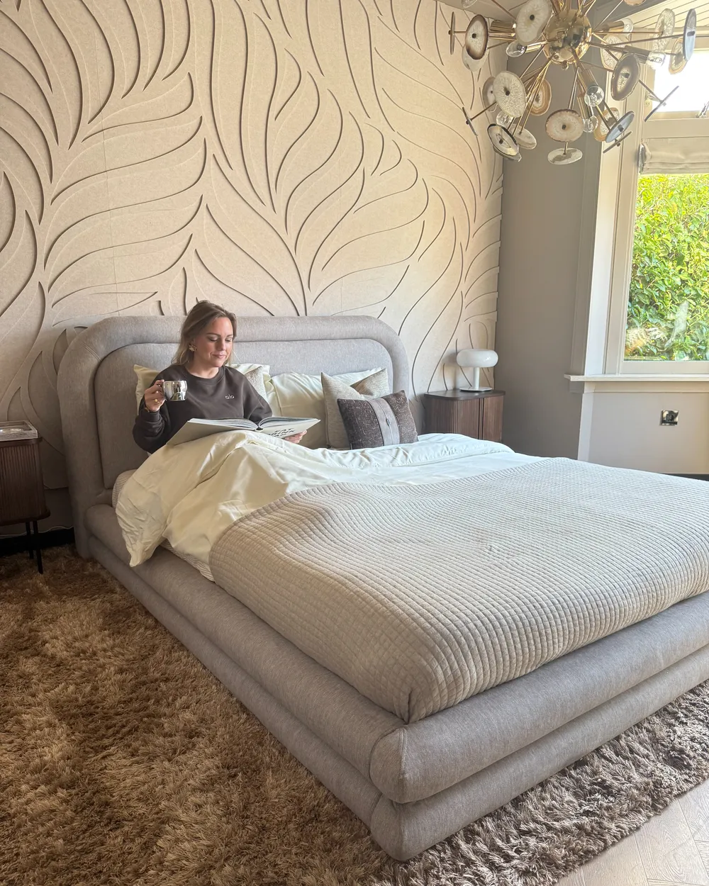 Bed Faux Linen LAVARDENS 160 x 200 cm (EU King Size) Taupe_1063621
