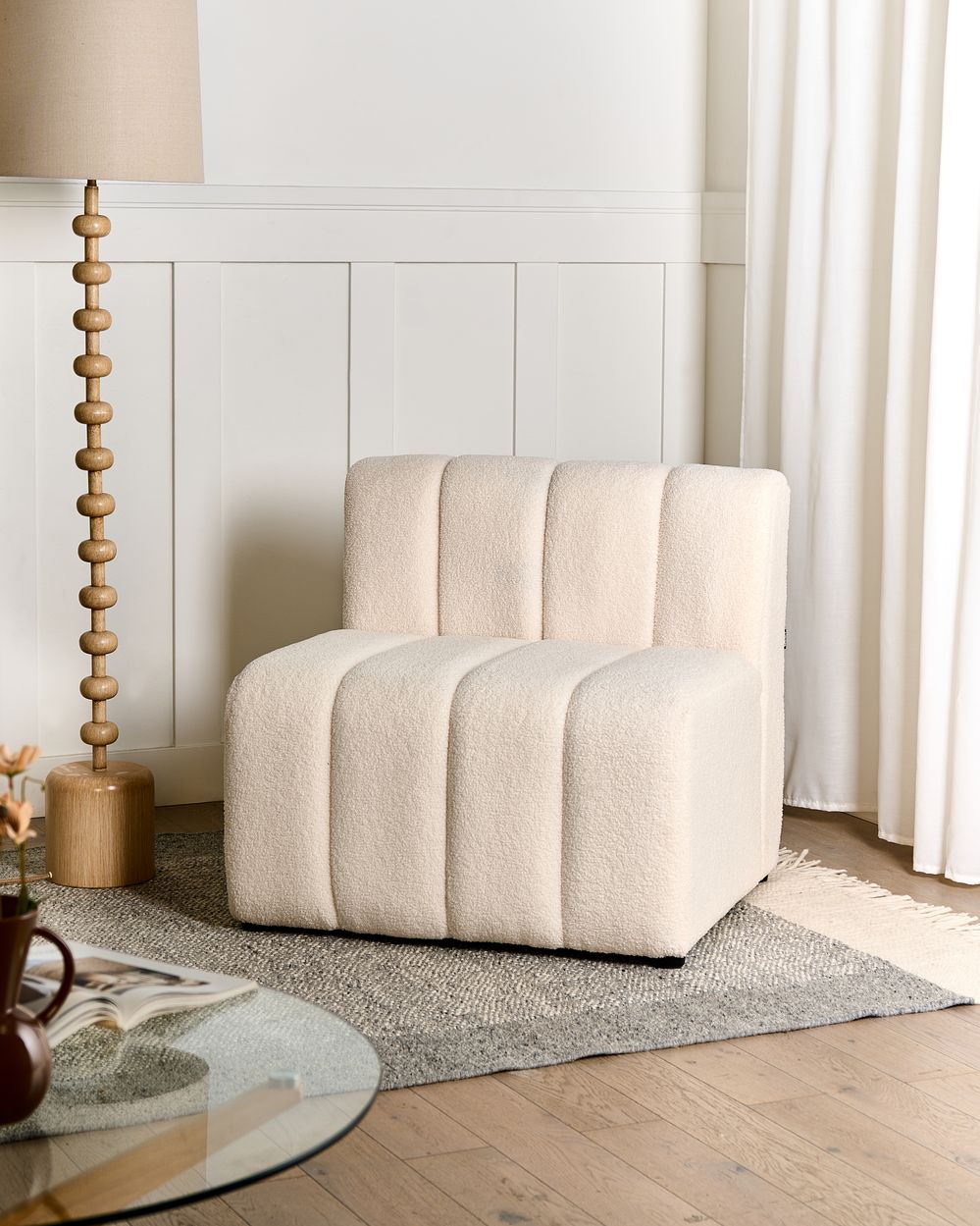 Fauteuil KAGE Bouclé Lichtbeige