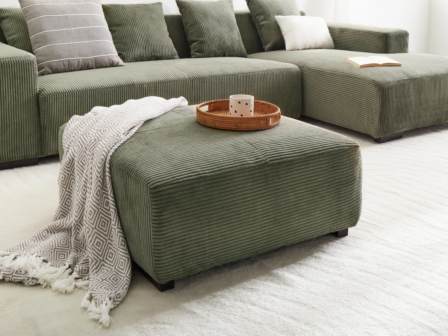 Ottoman LUNGO Corduroy Green_962261