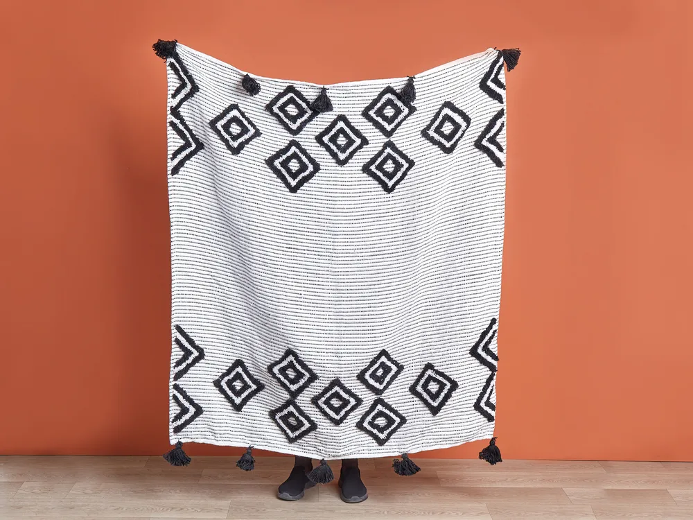 Kuscheldecke SAATLI 130 x 150 cm Weiß_864041
