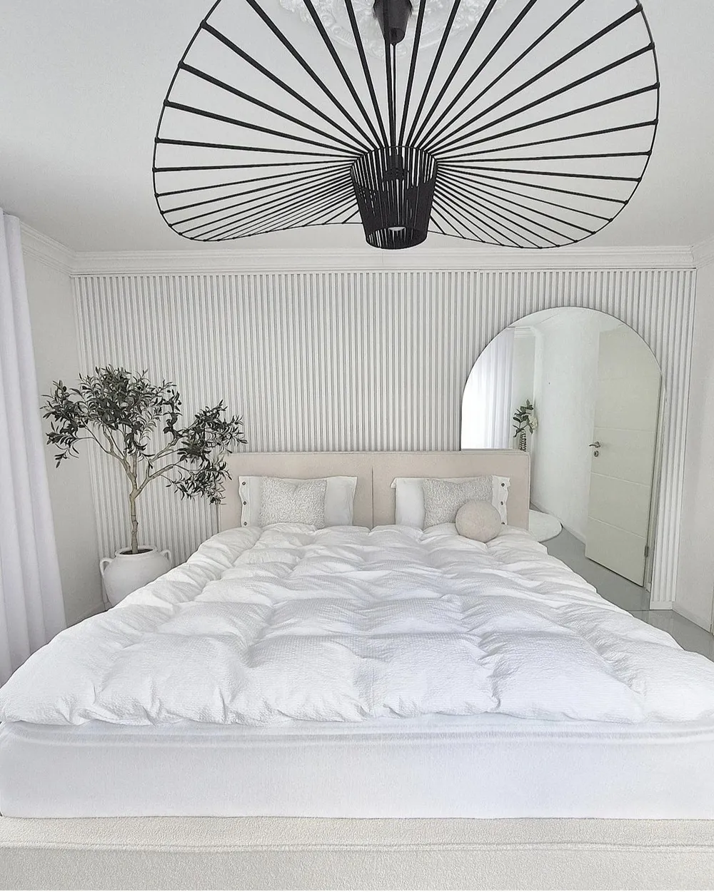 Bett mit Stauraum MOISSAC Bouclé Cremeweiß 180 x 200 cm_941286