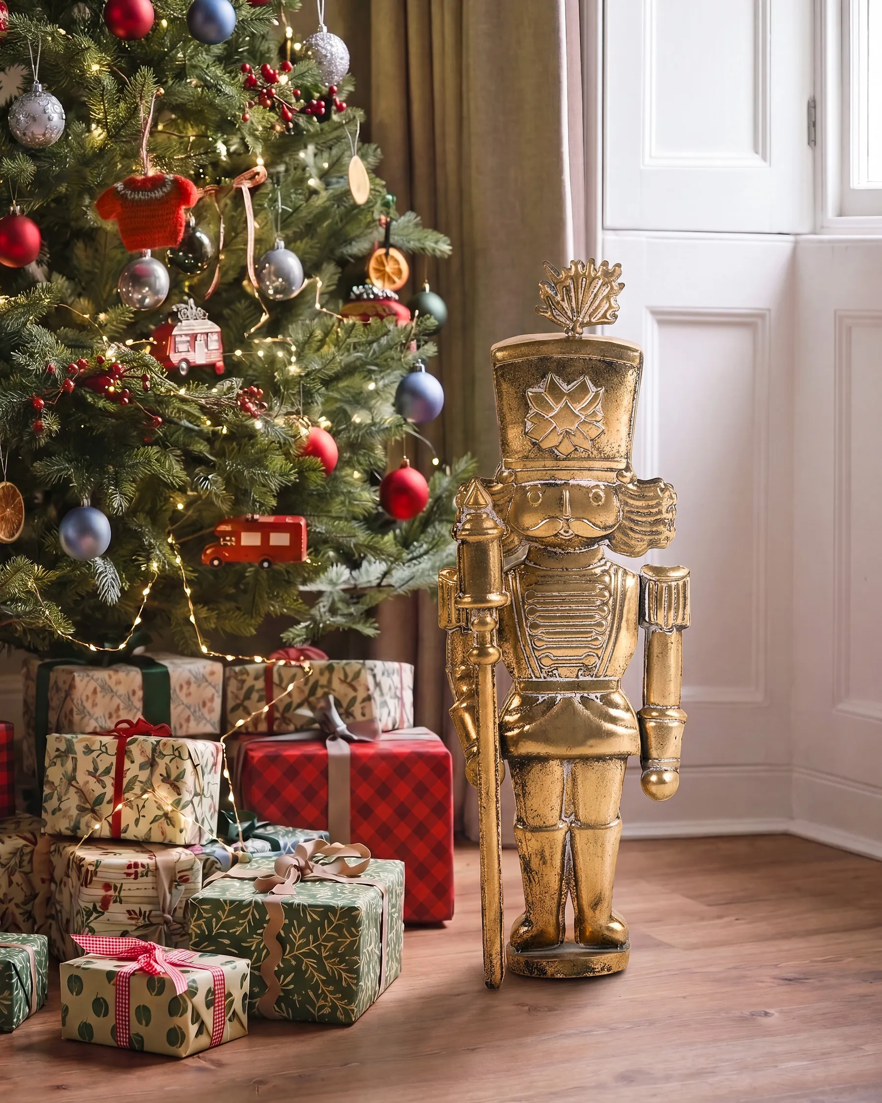 Christmas Decoration KUOPIO 80 cm Nutcracker Gold_1170928