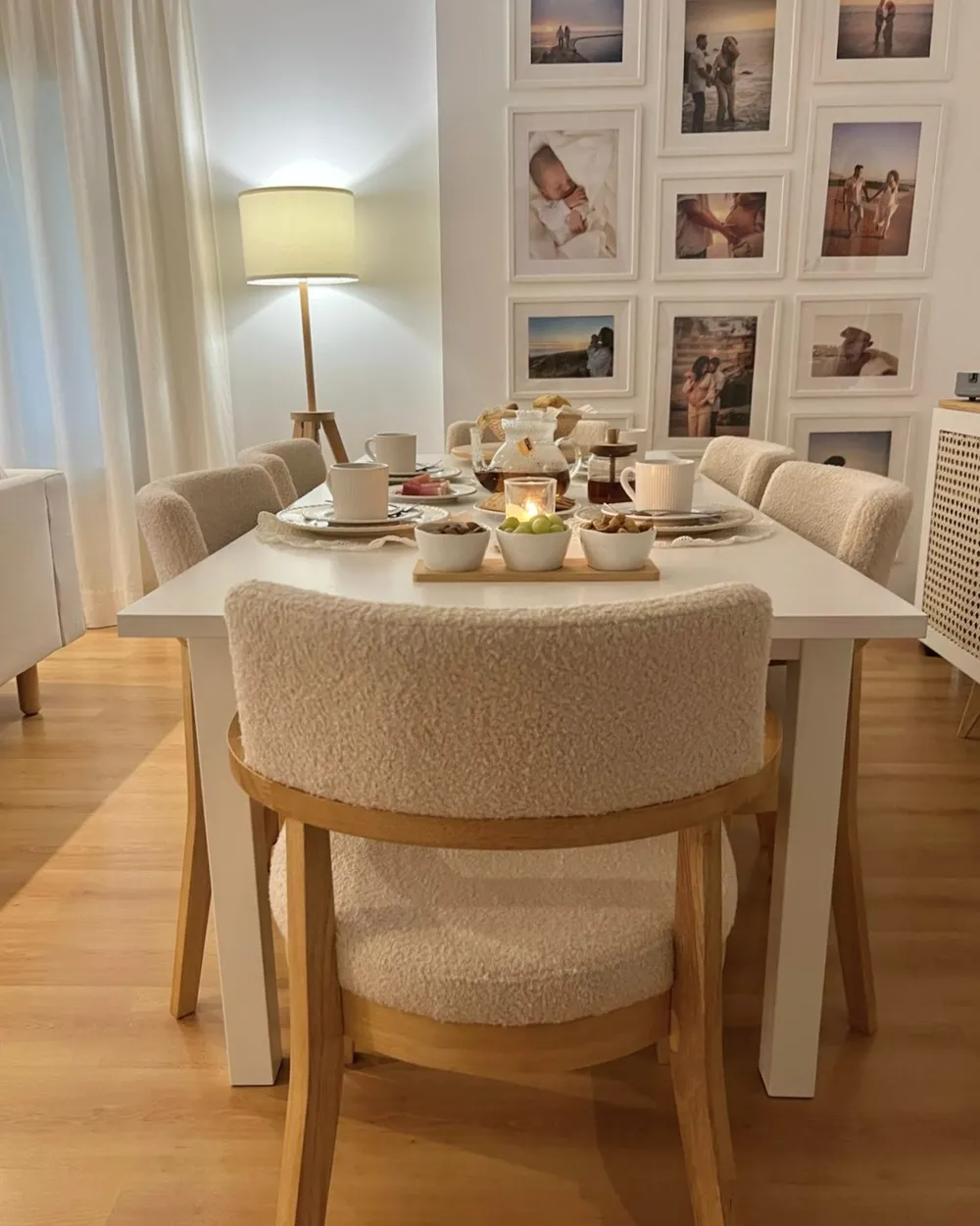 Esszimmerstuhl 2er Set DALBO Bouclé Hellbraun / Beige_979115