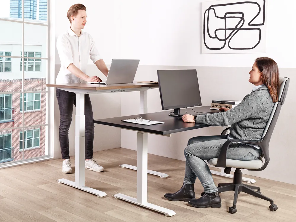 Schreibtisch elektrisch höhenverstellbar DESTINES 160 cm 72 cm Schwarz / Weiß