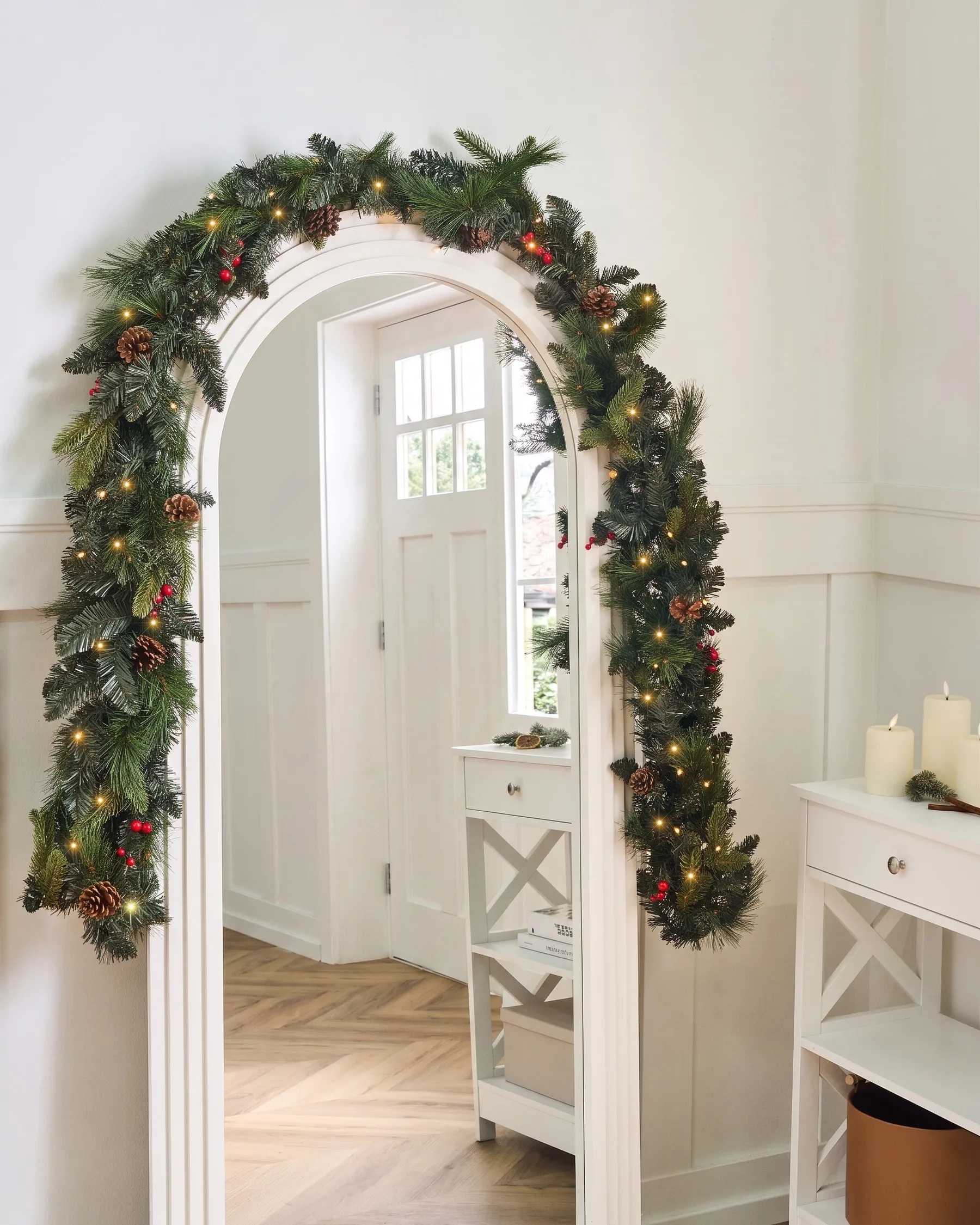 Weihnachtsgirlande LED WHITEHORN 270 cm Dunkelgrün_881154