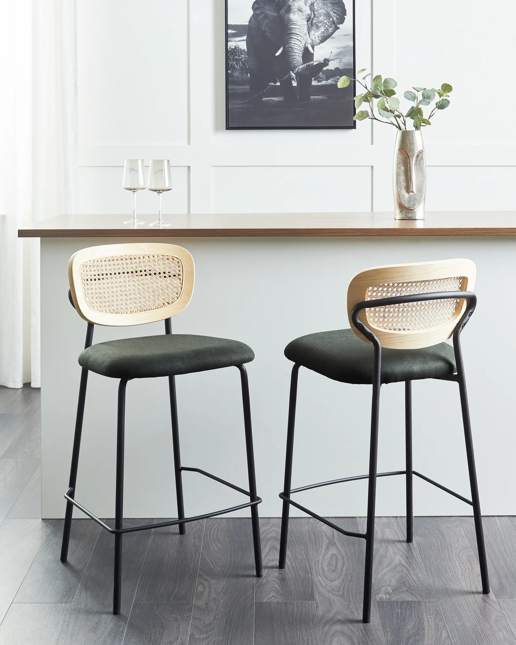 Set mit 2 Barstühlen MAYETTA Rattan Dunkelgrün_931888