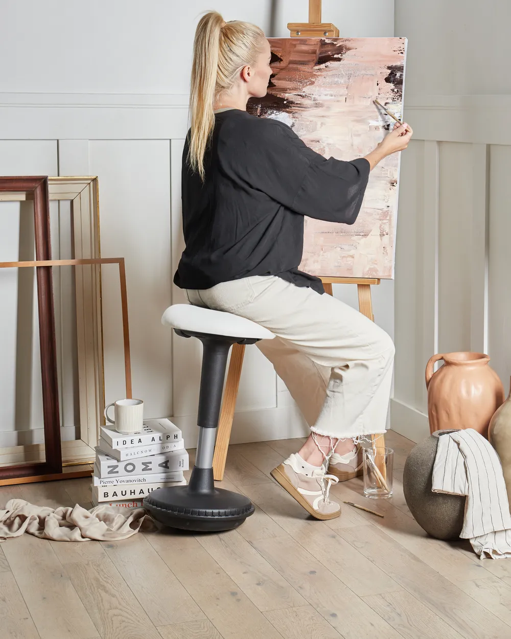 Wobble Stool ESTELL Faux Leather White_1007041