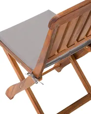 Set mit 2 Stühlen und Sitzkissen CENTO Akazienholz Braun_691095