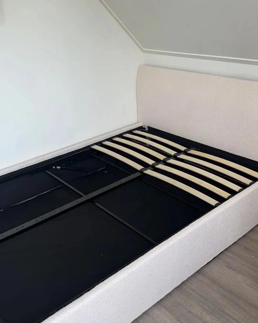 Ottoman Bed ORBEY Boucle Off-White 140 x 200 cm (EU Double)_1168197