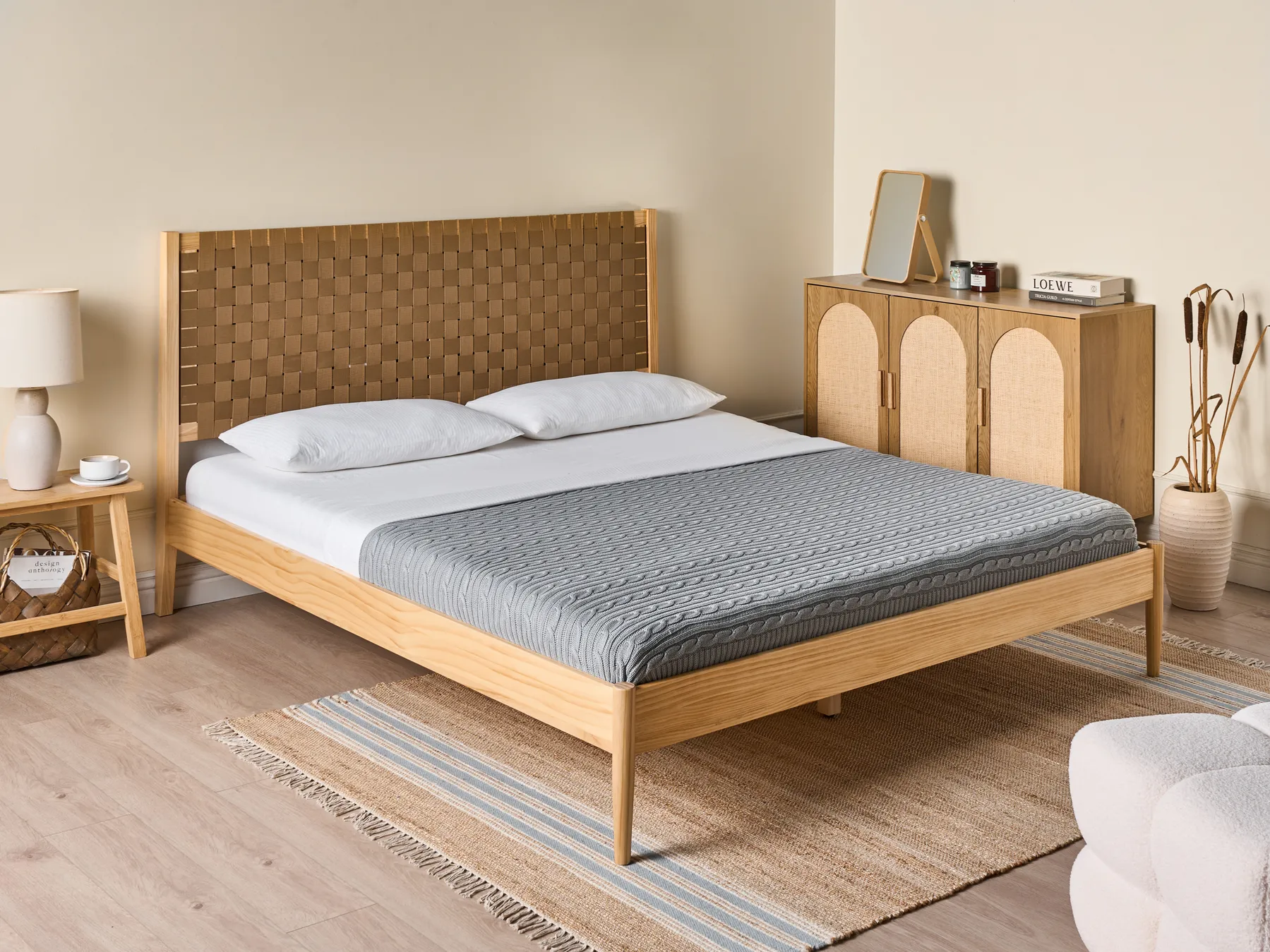 Bett mit Lattenrost Kiefernholz BRUNEMONT 160 x 200 cm Hellbraun_1020216