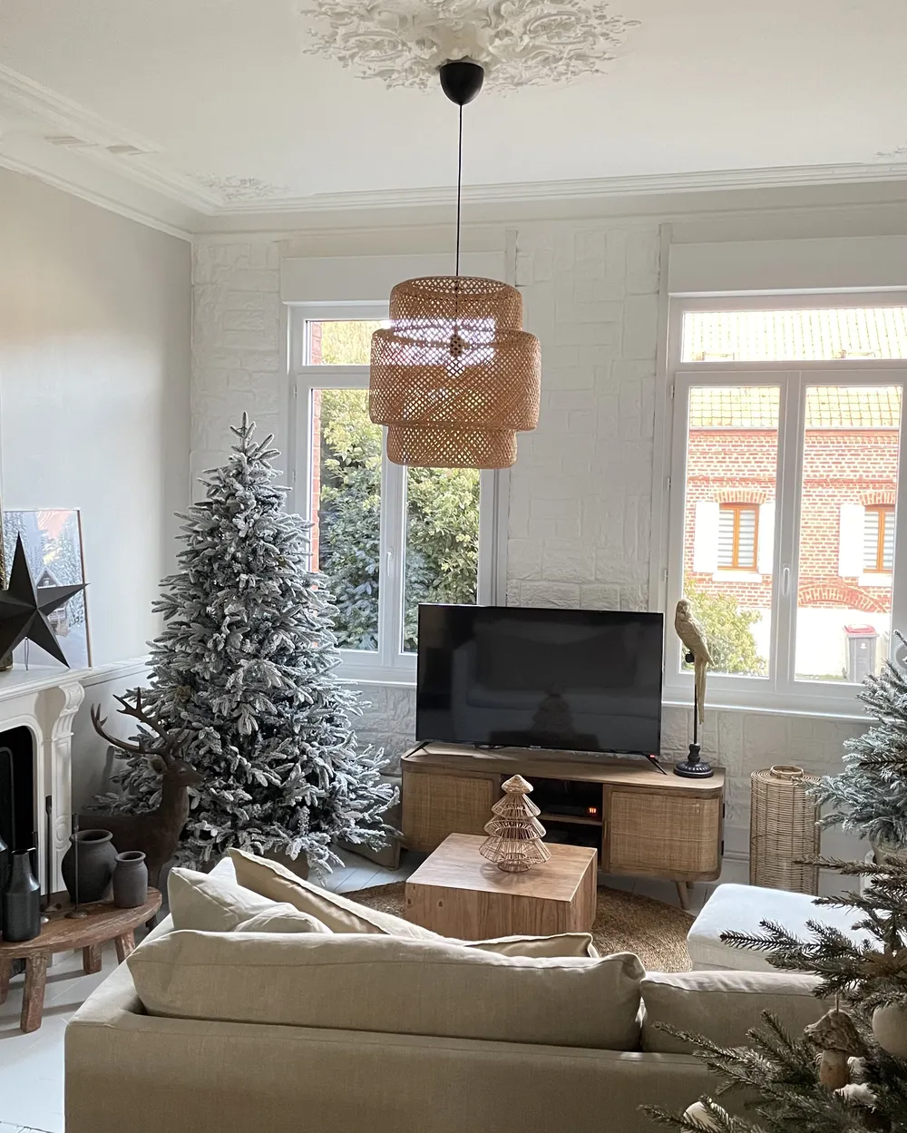 Artificial Snowy Christmas Tree BASSIE 210 cm White_842723