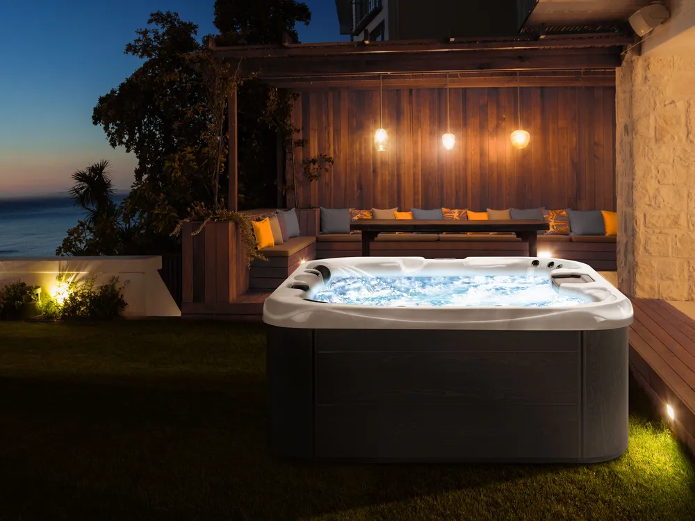 Outdoor Hot Tub with LED LASTARRIA White_830264