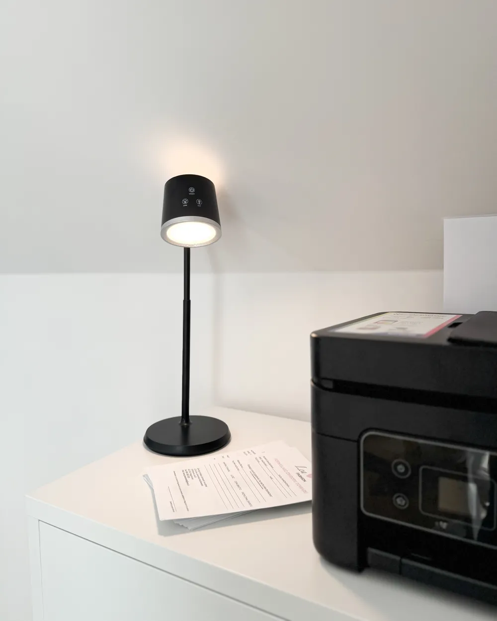 Kabellose LED Tischlampe LIBRA mit Dimmer Schwarz_1051641