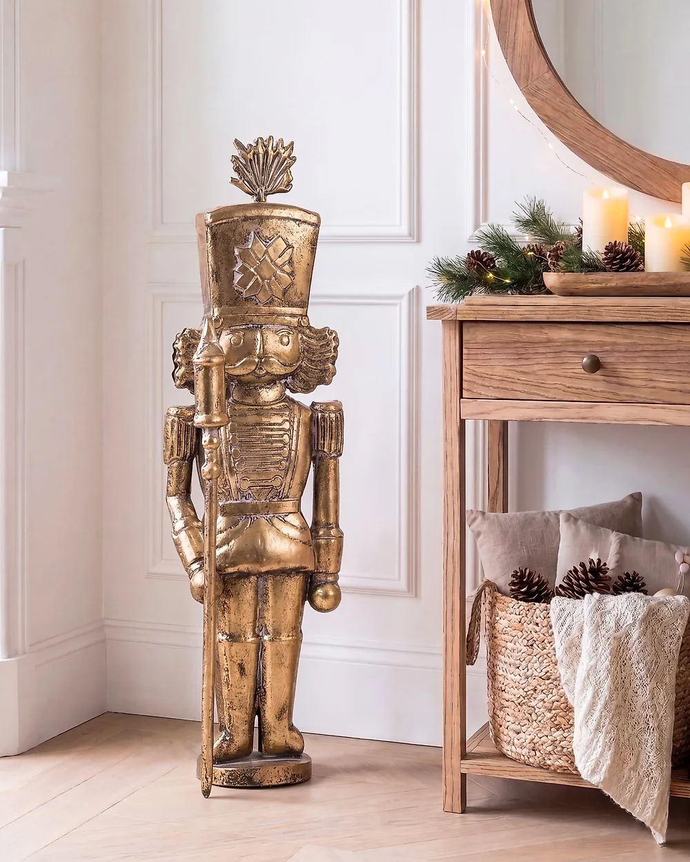 Christmas Decoration KUOPIO 80 cm Nutcracker Gold_1170935