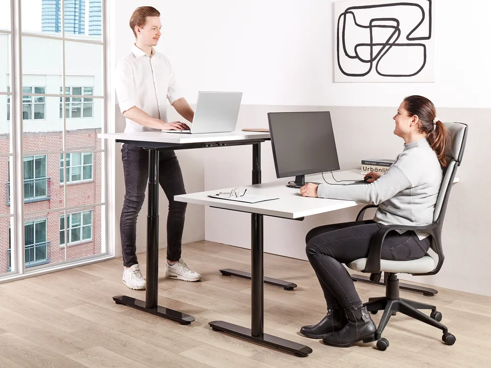 Schreibtisch manuell höhenverstellbar DESTINAS 160 cm 72 cm Weiß / Schwarz