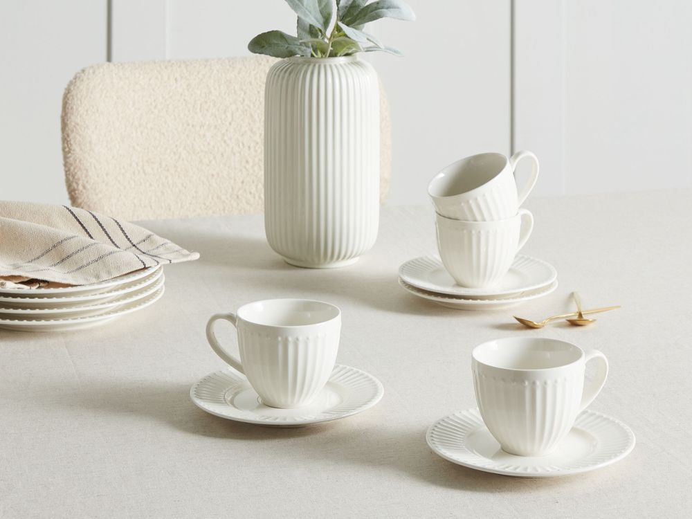 Set of 4 Cups with Saucers COWSLIP Porcelain White