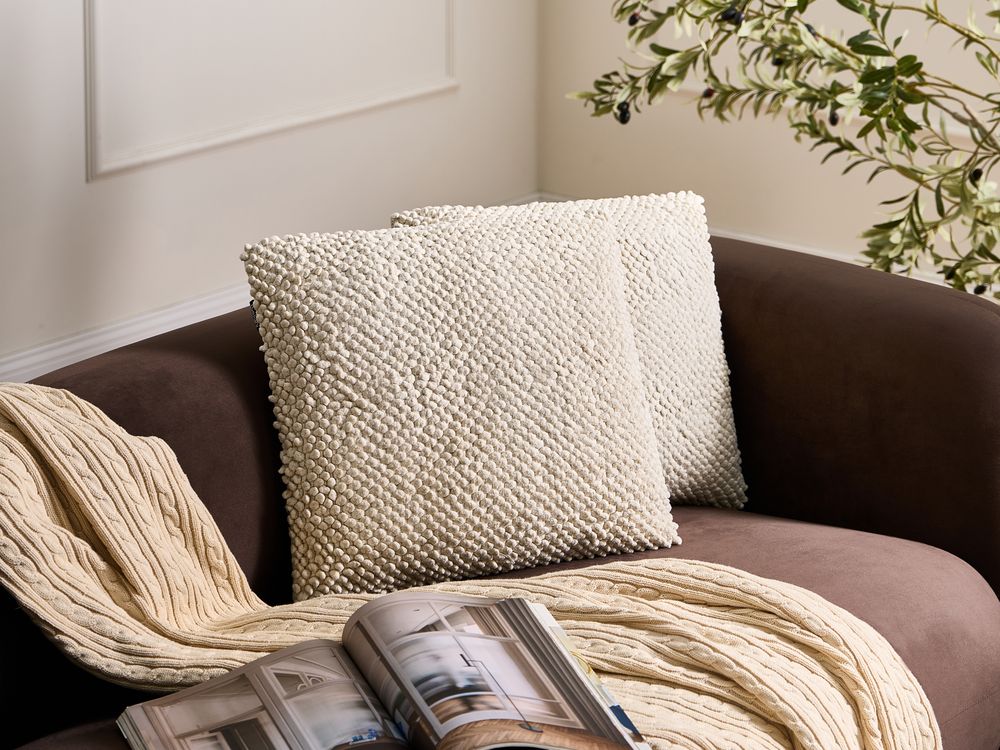 Lot de 2 coussins décoratifs JOARA 45 x 45 cm Coton Beige clair Unicolore