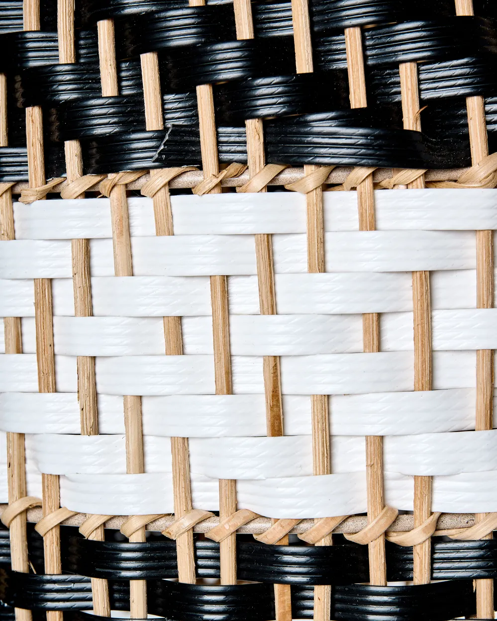 Pendant Lamp TURABO Rattan Black/ White_995730