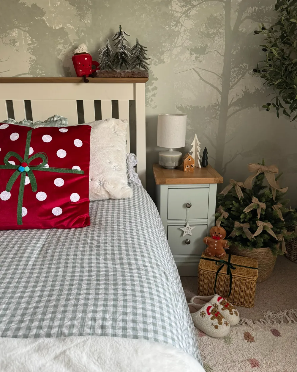 Dekokissen 2er Set GUMDROP 45 x 45 cm Samtstoff Rot Weihnachtsmotiv_980336